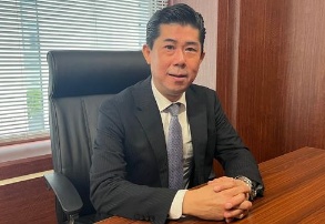 鬼塚友章